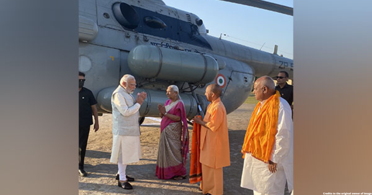 PM Modi arrives in Ayodhya to participate in Deepotsav